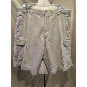 Dockers Men's Cargo Shorts Size 38 Tan, small flaw priced accordingly